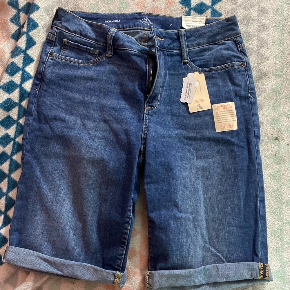 Size 10 Mid Rise jean shorts